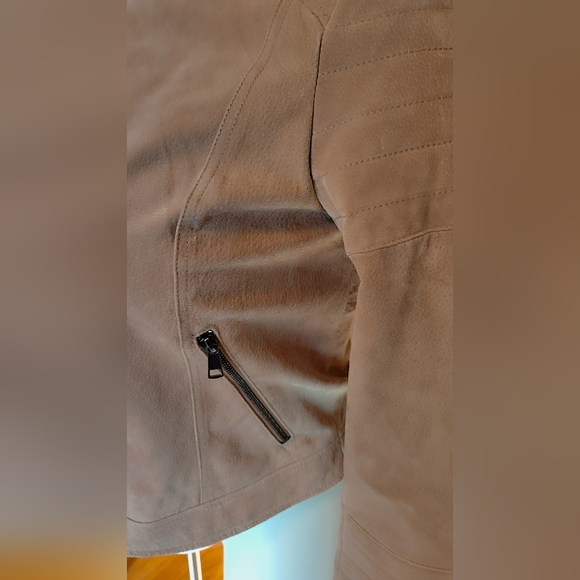 Women's Tan Genuine Leather Jacket 🤎 - Picture 6 of 11